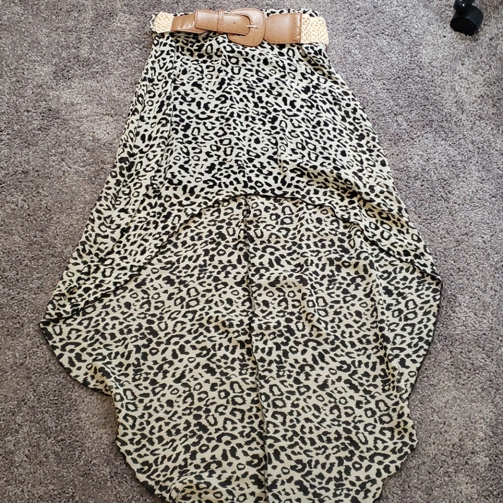 Skirt, short in front long in back